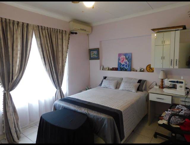 3 BEDROOM HOUSE FOR SALE IN UMHLATUZANA